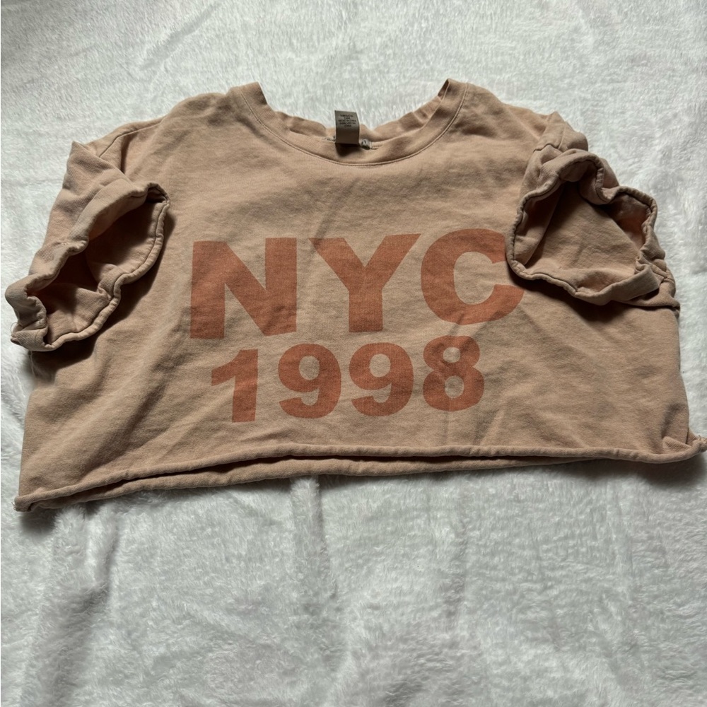 nyu cropped tshirt